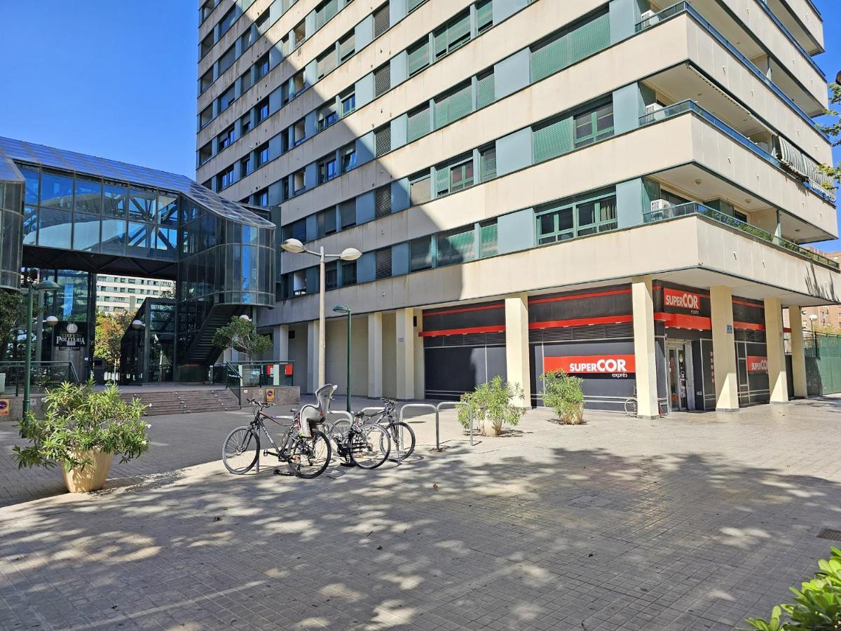 Apartamentos Las Ciencias A فالنسيا المظهر الخارجي الصورة